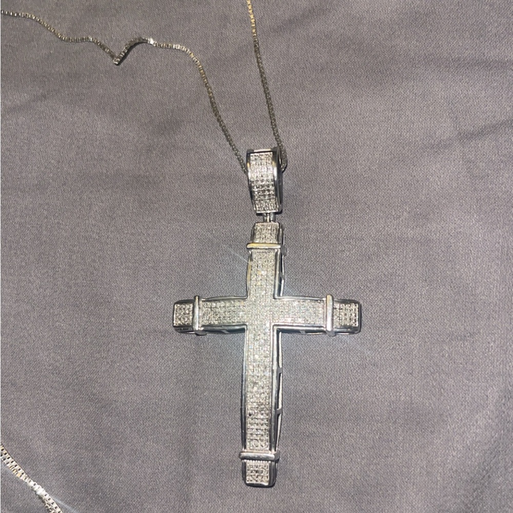 Men’s cross necklace
